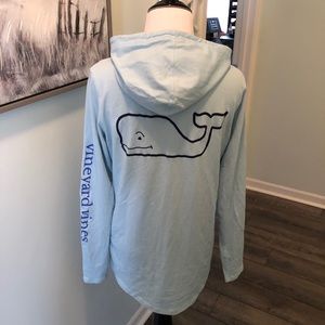 Vineyard Vines hooded shirt